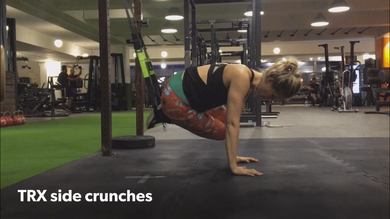 Core workout - jule edition! TRX crunches